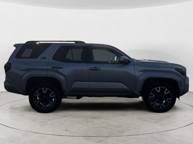 Used 2025 Toyota 4Runner TRD Sport Premium AWD/4WD image 4