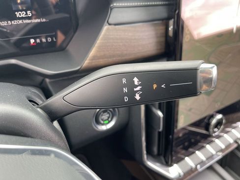 New 2026 GMC Acadia Denali Ultimate AWD/4WD image 16