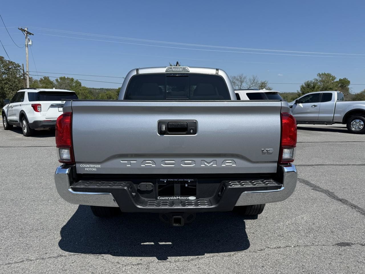 Used 2020 Toyota Tacoma SR5 RWD image 5