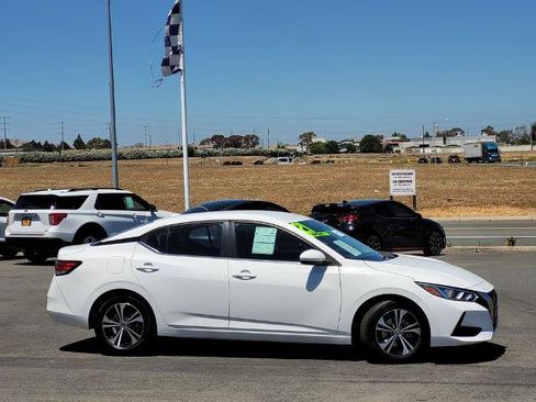 Used 2021 Nissan Sentra SV FWD image 3