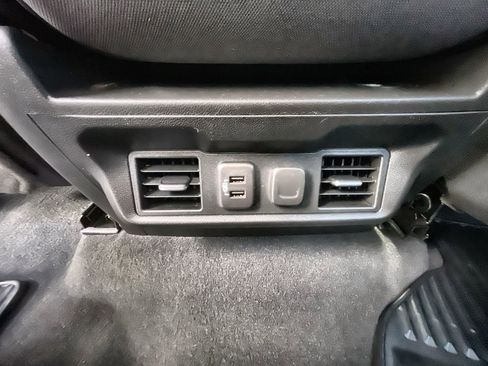 Used 2022 Chevrolet Silverado 1500 LT image 21
