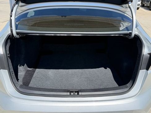 Used 2026 Toyota Corolla LE image 31