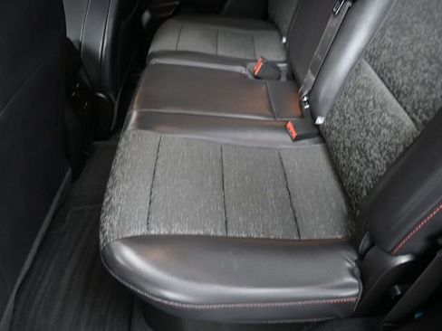 Used 2024 Chevrolet Colorado Z71 w/ Z71 Convenience Package 2 image 21