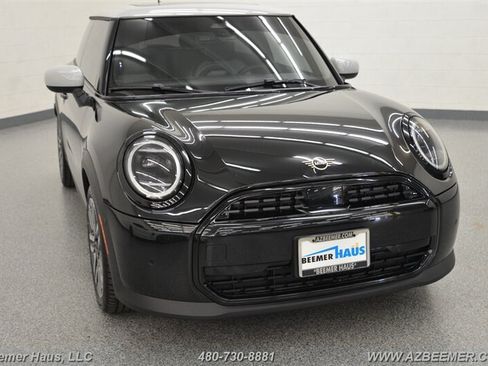 Used 2026 MINI Cooper 2-Door Hardtop FWD image 6