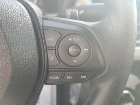 Used 2022 Toyota Corolla LE image 21