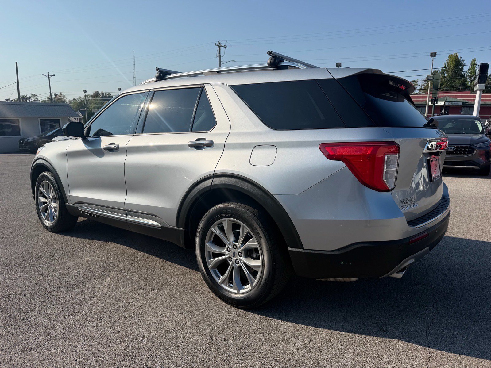 Used 2022 Ford Explorer Limited AWD/4WD image 10