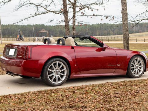 Used 2007 Cadillac XLR V image 8
