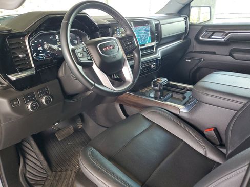 Used 2023 GMC Sierra 1500 SLT w/ SLT Premium Plus Package AWD/4WD image 15