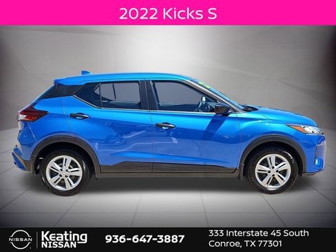 Certified 2022 Nissan Kicks S image 2