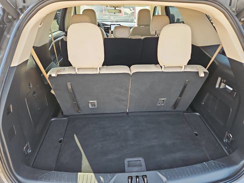 Used 2023 Ford Explorer 2WD image 7