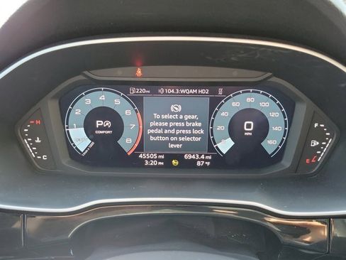 Used 2022 Audi Q3 2.0T Premium image 12