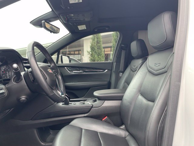 Used 2022 Cadillac XT6 Premium Luxury w/ Technology Package FWD image 33