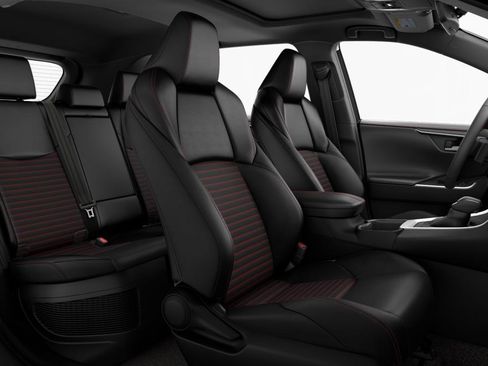 Used 2025 Toyota RAV4 XSE image 38