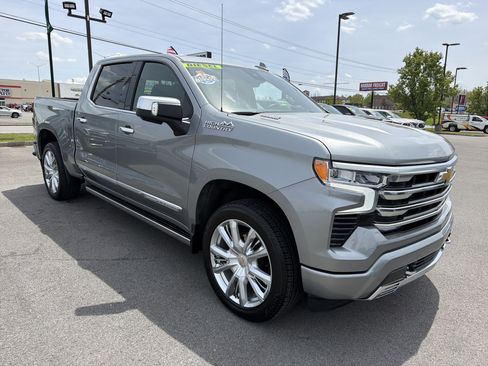 Used 2026 Chevrolet Silverado 1500 High Country AWD/4WD image 3