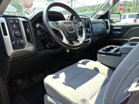 Used 2017 GMC Sierra 1500 SLE w/ SLE Value Package AWD/4WD image 12