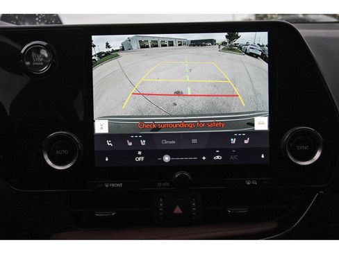 Used 2025 Lexus NX 250 FWD w/ Towing Package (2000 Lbs) image 25