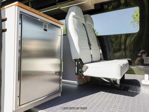 Used 2025 Mercedes-Benz Sprinter 2500 image 57