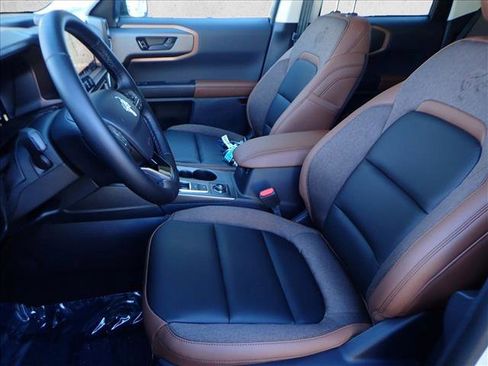 New 2025 Ford Bronco Sport Outer Banks w/ Outer Banks Tech Package+ image 11