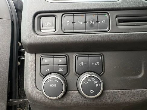 Used 2021 Chevrolet Tahoe RST AWD/4WD image 17