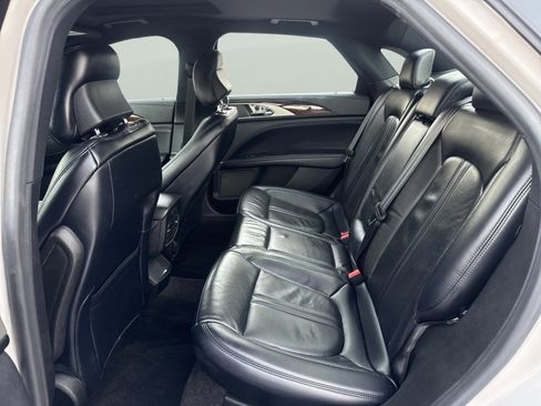 Used 2019 Lincoln MKZ Reserve w/ Reserve Plus Package image 11