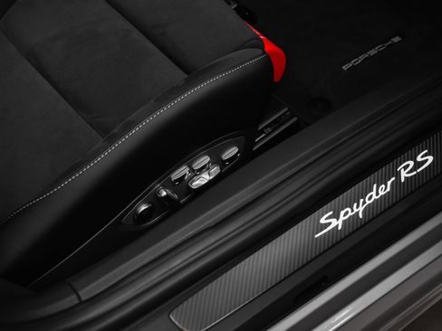 Certified 2025 Porsche 718 Boxster Spyder RS RWD image 27