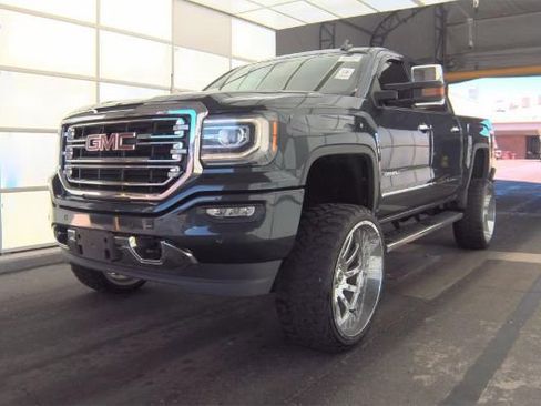 Used 2017 GMC Sierra 1500 Denali image 3
