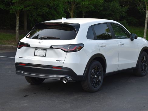 New 2026 Honda HR-V Sport image 8