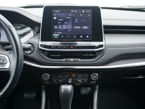 Used 2022 Jeep Compass Altitude w/ Convenience Group image 24