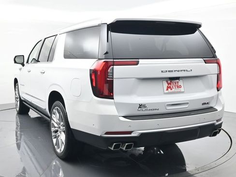 New 2025 GMC Yukon XL Denali w/ Denali Reserve Package image 33
