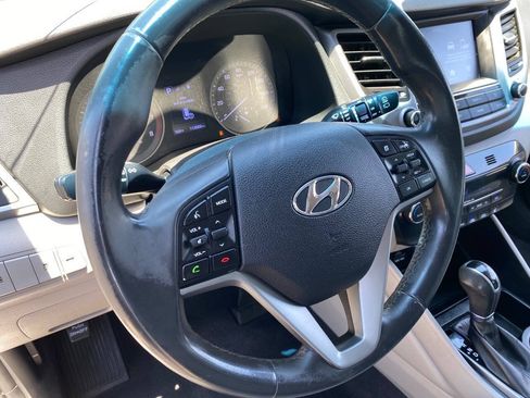 Used 2018 Hyundai Tucson Value AWD/4WD image 26