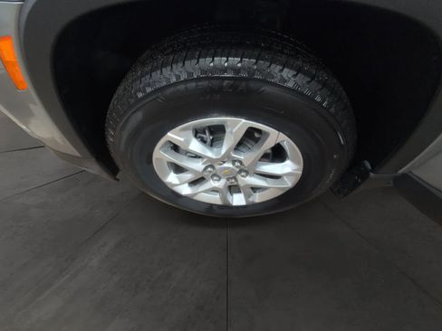 Used 2023 Chevrolet Traverse LS w/ Safety Package AWD/4WD image 14