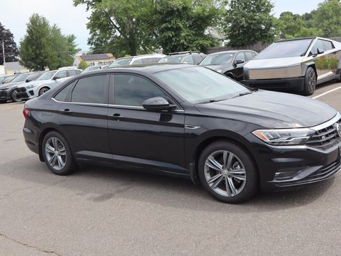Used 2021 Volkswagen Jetta R-Line w/ R-Line Cold Weather Package FWD image 3