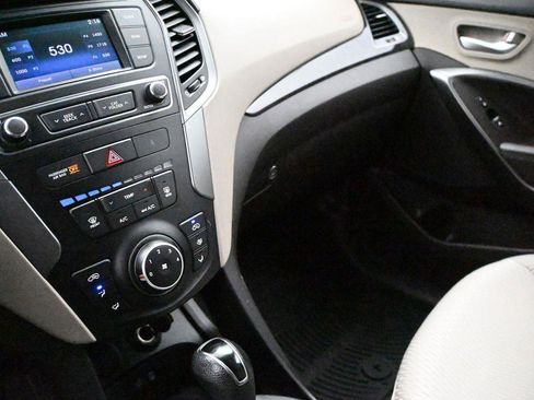 Used 2017 Hyundai Santa Fe Sport AWD/4WD image 4