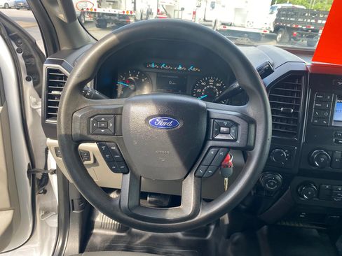 Used 2020 Ford F150 XL w/ Equipment Group 101A Mid AWD/4WD image 10