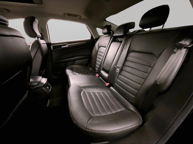 Used 2015 Ford Fusion SE w/ Equipment Group 202A FWD image 26