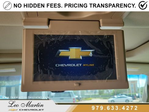 Used 2017 Chevrolet Suburban Premier RWD image 16
