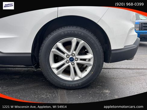 Used 2020 Ford Edge SEL FWD image 17