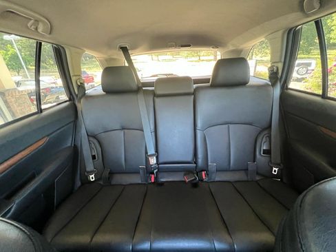 Used 2013 Subaru Outback 2.5i Limited w/ Popular Pkg 1B AWD/4WD image 10