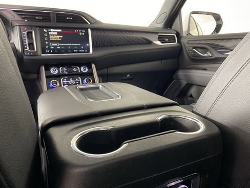 Used 2024 GMC Yukon Denali w/ Advanced Technology Package image 23