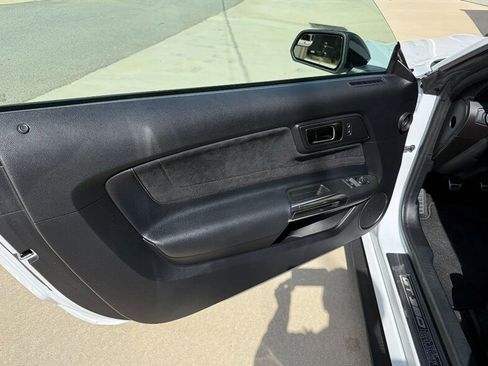 Used 2016 Ford Mustang Shelby GT350R w/ GT350R Equipment Group 920A image 37