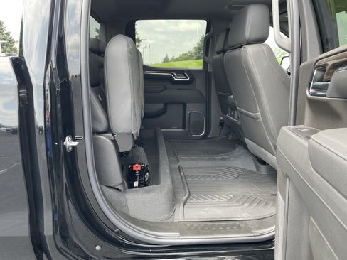 Used 2026 Chevrolet Silverado 1500 LT Trail Boss w/ LT Trail Boss Premium Package AWD/4WD image 44