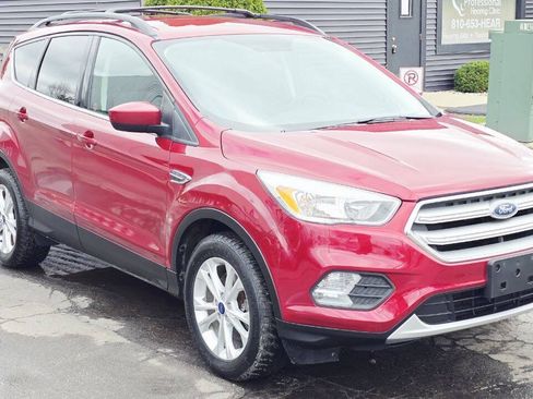 Used 2018 Ford Escape SE AWD/4WD image 8