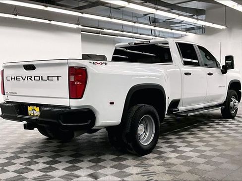 Used 2025 Chevrolet Silverado 3500 W/T AWD/4WD image 12