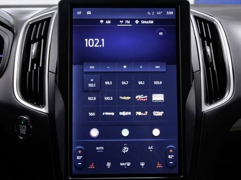 Used 2024 Ford Edge SEL image 30