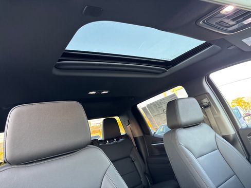 New 2026 GMC Sierra 1500 SLT w/ SLT Premium Plus Package image 17