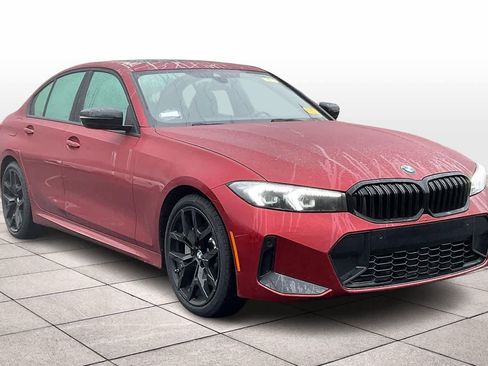 Used 2026 BMW 330i Sedan w/ M Sport Package image 2