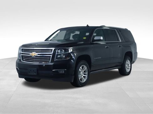 Used 2015 Chevrolet Suburban LTZ RWD image 8