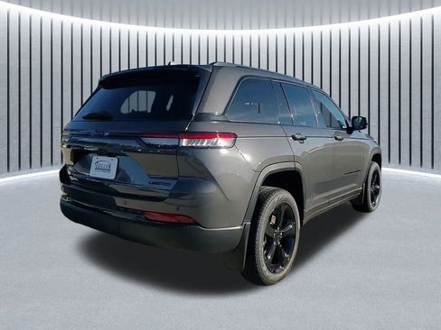 New 2025 Jeep Grand Cherokee Limited w/ Black Appearance Package image 3