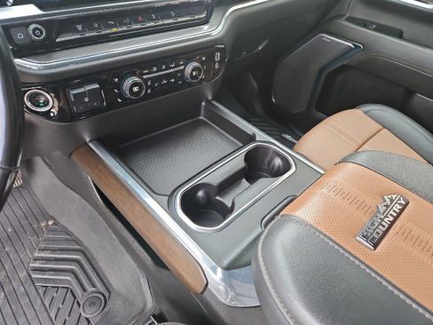 Used 2025 Chevrolet Silverado 3500 High Country w/ High Country Premium Package image 20