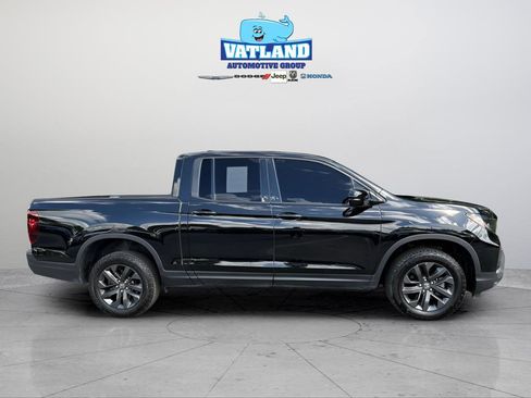 Used 2025 Honda Ridgeline Sport image 8
